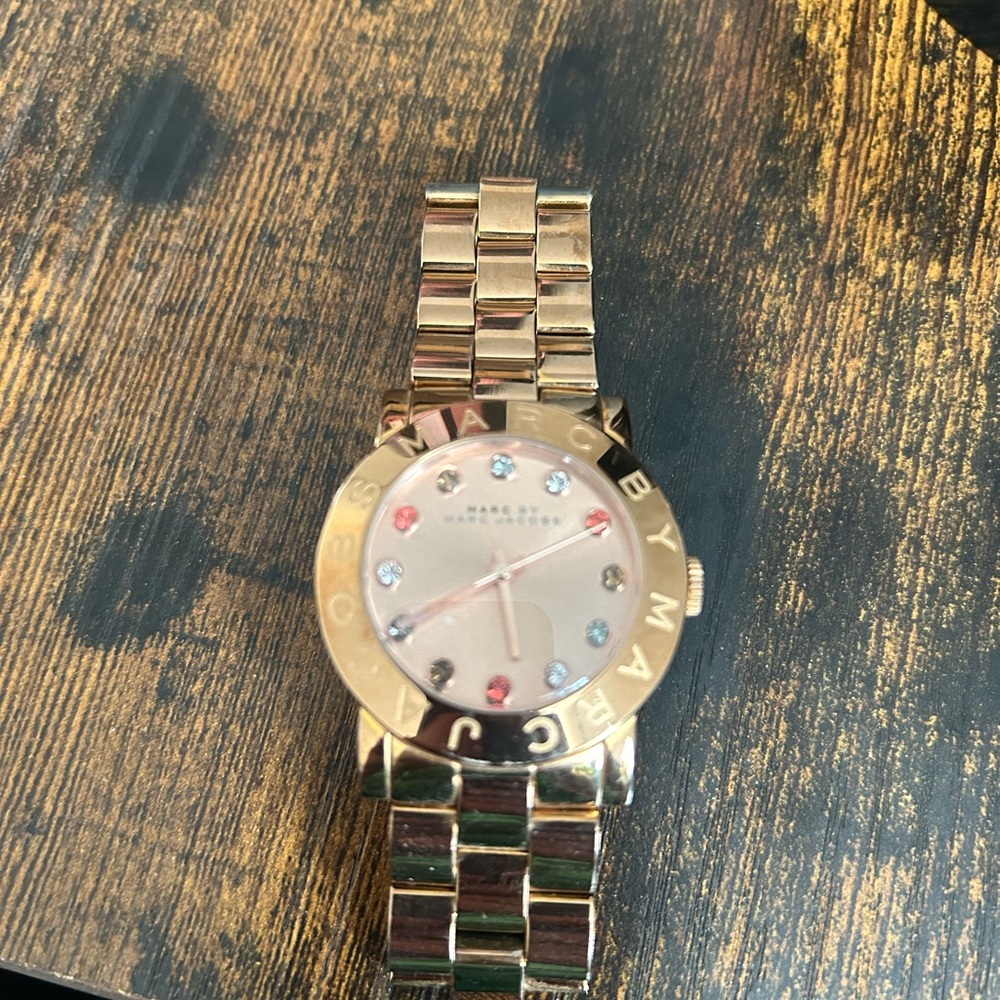 Watch - Picture 2 of 5